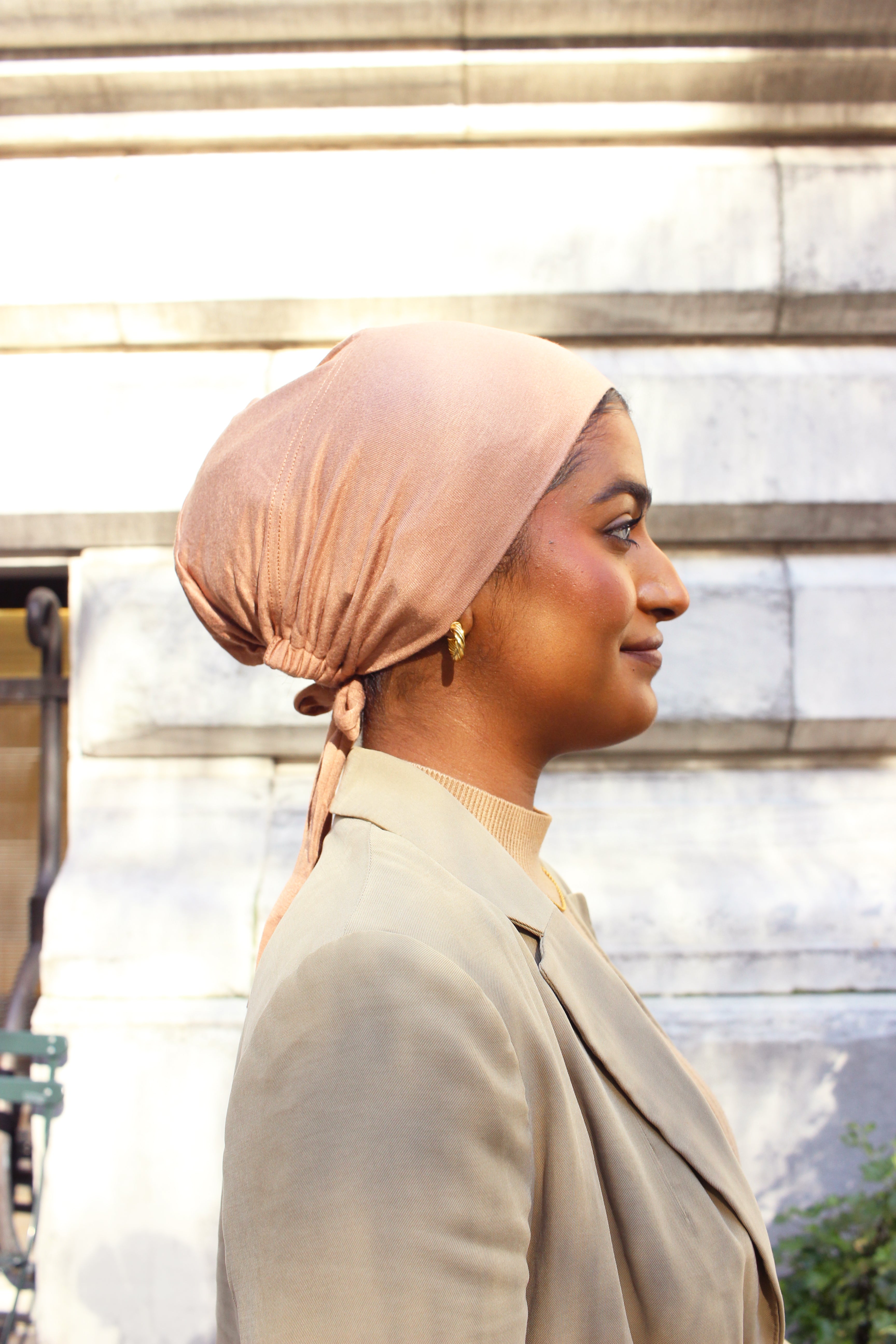 Clay - Adjustable Tie Underscarf
